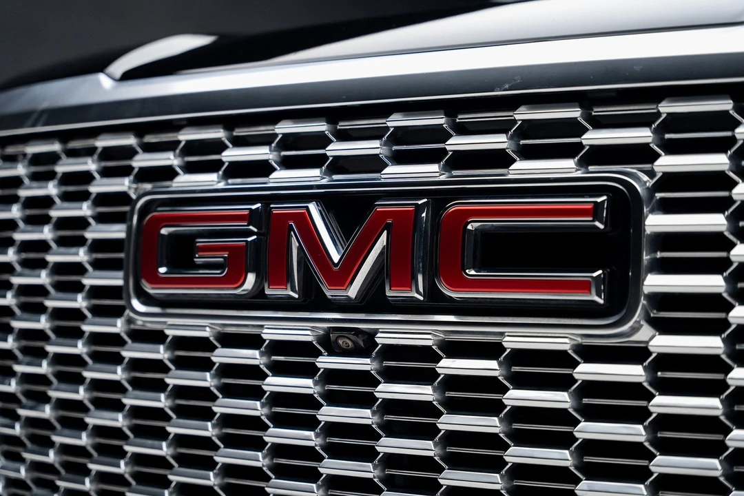 2023 GMC Yukon 5th Gen - Image 12 of 21