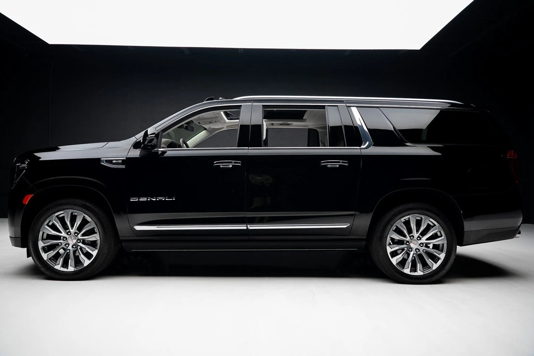2023 GMC Yukon 5th Gen - Image 16 of 21