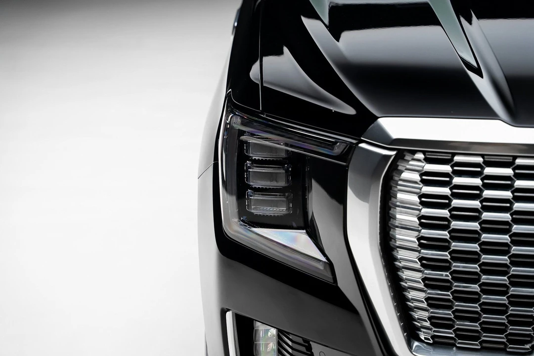 2023 GMC Yukon 5th Gen - Image 11 of 21
