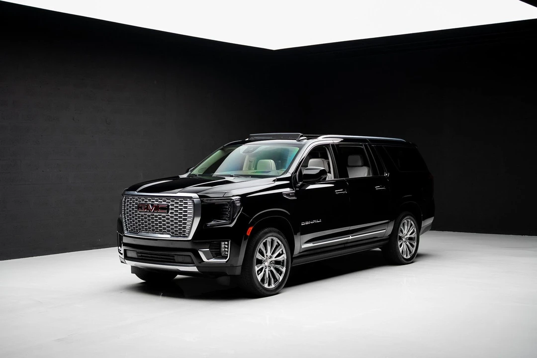 2023 GMC Yukon 5th Gen - Image 4 of 21