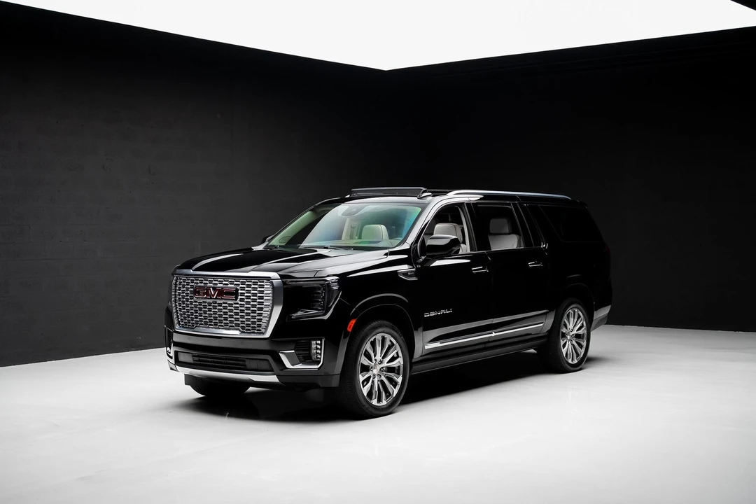 2023 GMC Yukon 5th Gen - Image 4 of 21