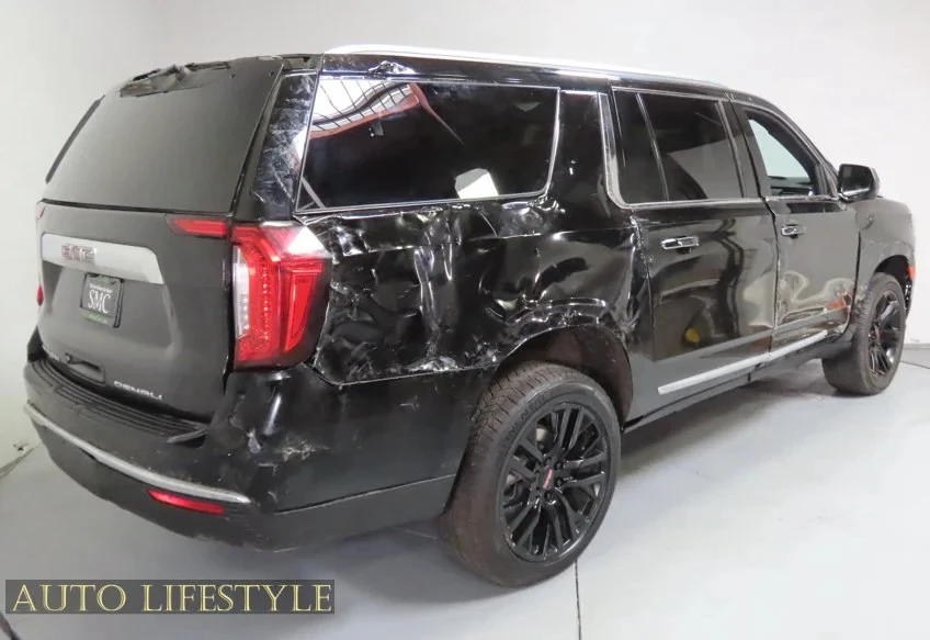 2023 GMC Yukon 5th Gen - Image 8 of 21