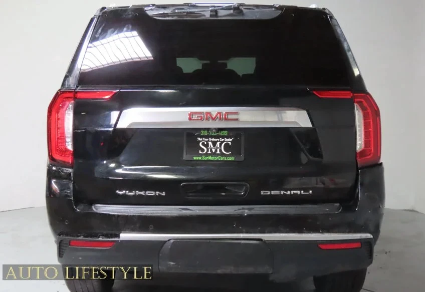 2023 GMC Yukon 5th Gen - Image 11 of 21