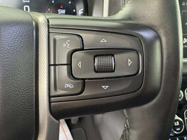 2023 GMC Yukon 5th Gen - Image 17 of 21