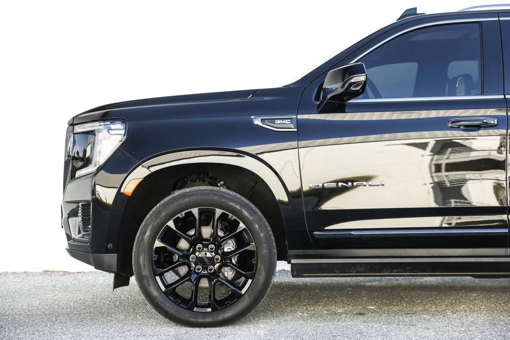 2023 GMC Yukon 5th Gen - Image 15 of 21