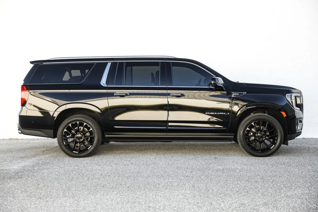 2023 GMC Yukon 5th Gen - Image 21 of 21
