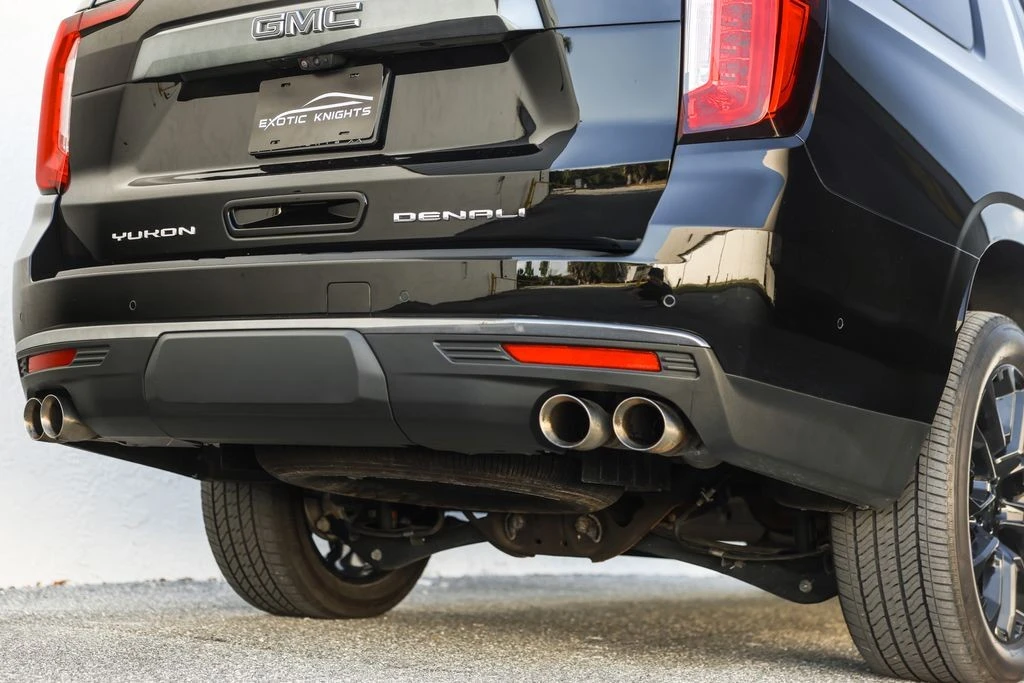 2023 GMC Yukon 5th Gen - Image 8 of 21