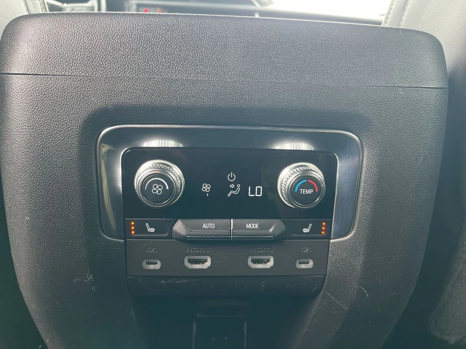 2023 GMC Yukon 5th Gen - Image 13 of 21