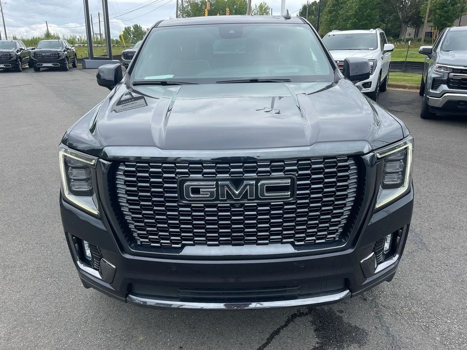 2023 GMC Yukon 5th Gen - Image 7 of 12