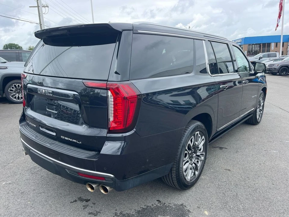 2023 GMC Yukon 5th Gen - Image 5 of 21