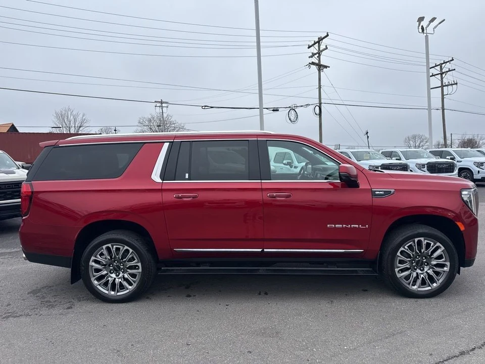 2023 GMC Yukon 5th Gen - Image 6 of 21