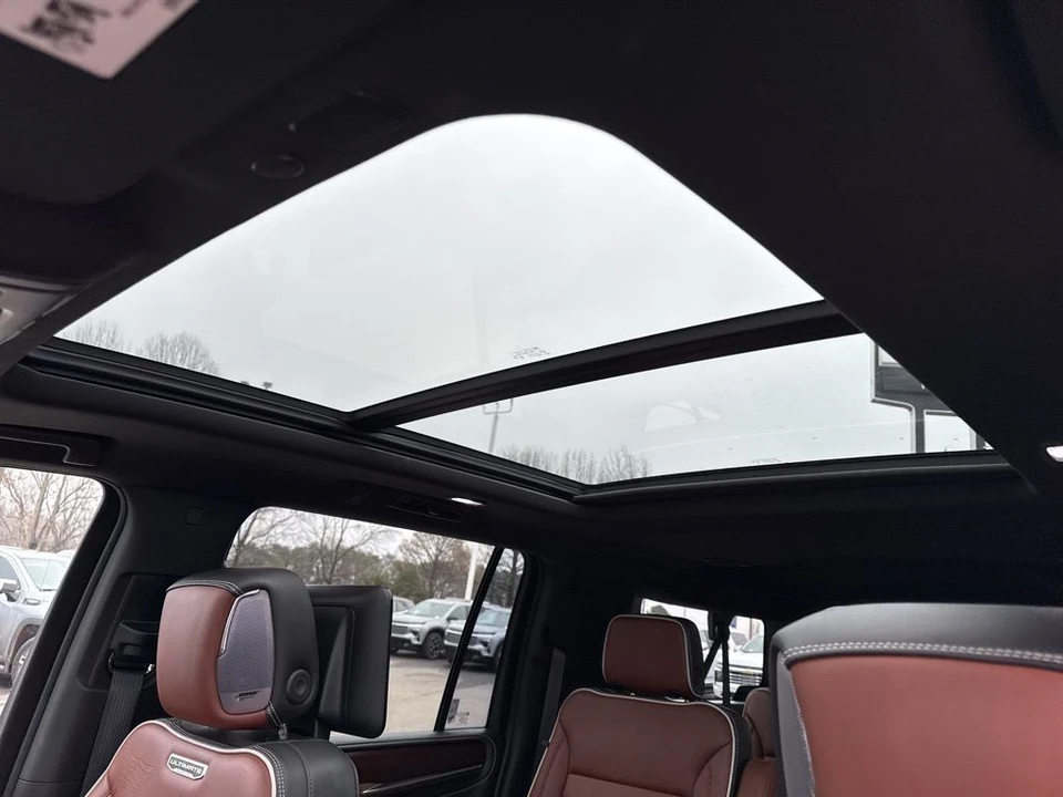2023 GMC Yukon 5th Gen - Image 12 of 12