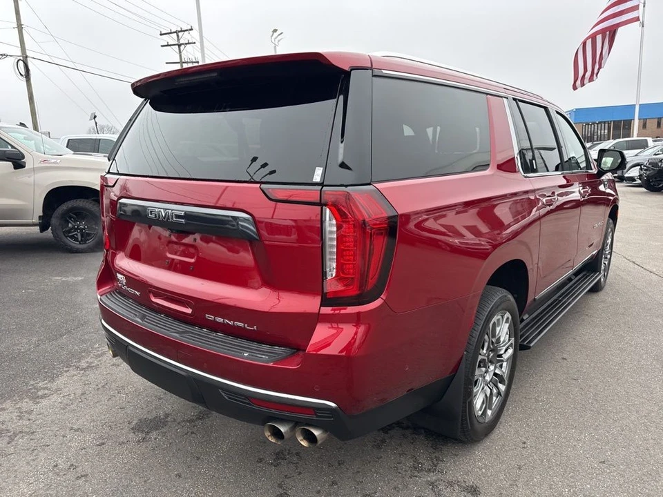 2023 GMC Yukon 5th Gen - Image 5 of 12