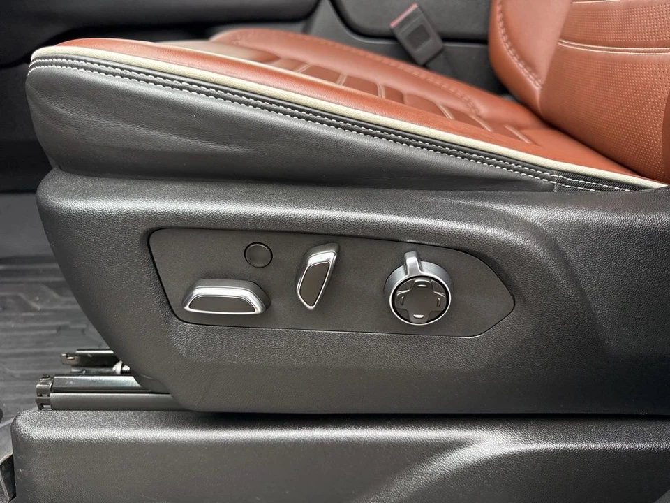 2023 GMC Yukon 5th Gen - Image 10 of 21