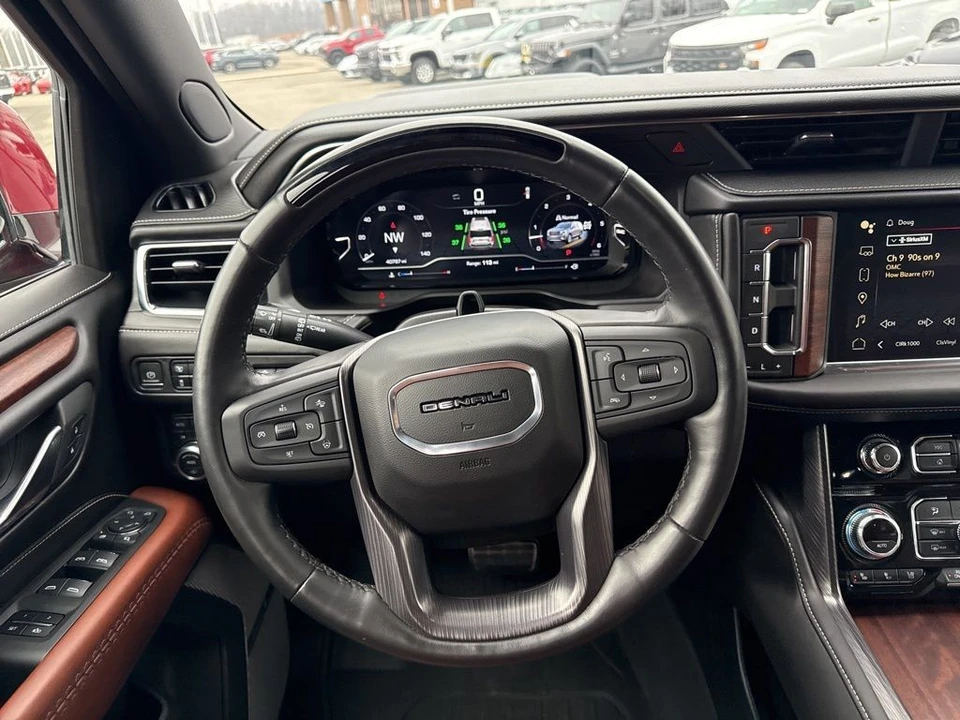 2023 GMC Yukon 5th Gen - Image 18 of 21