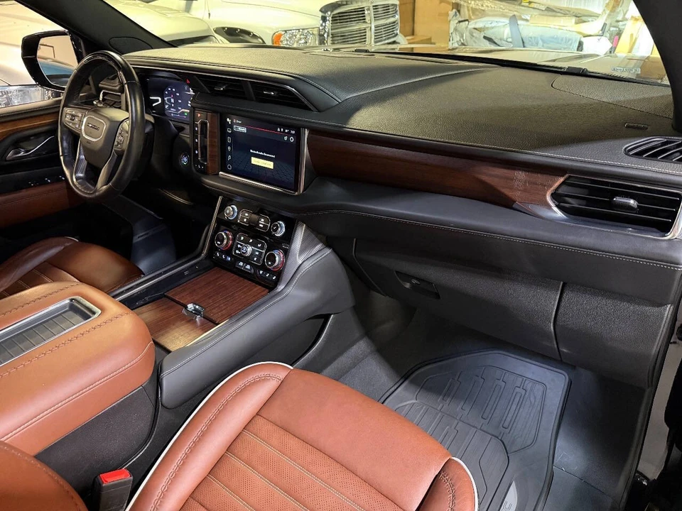 2023 GMC Yukon 5th Gen - Image 6 of 12