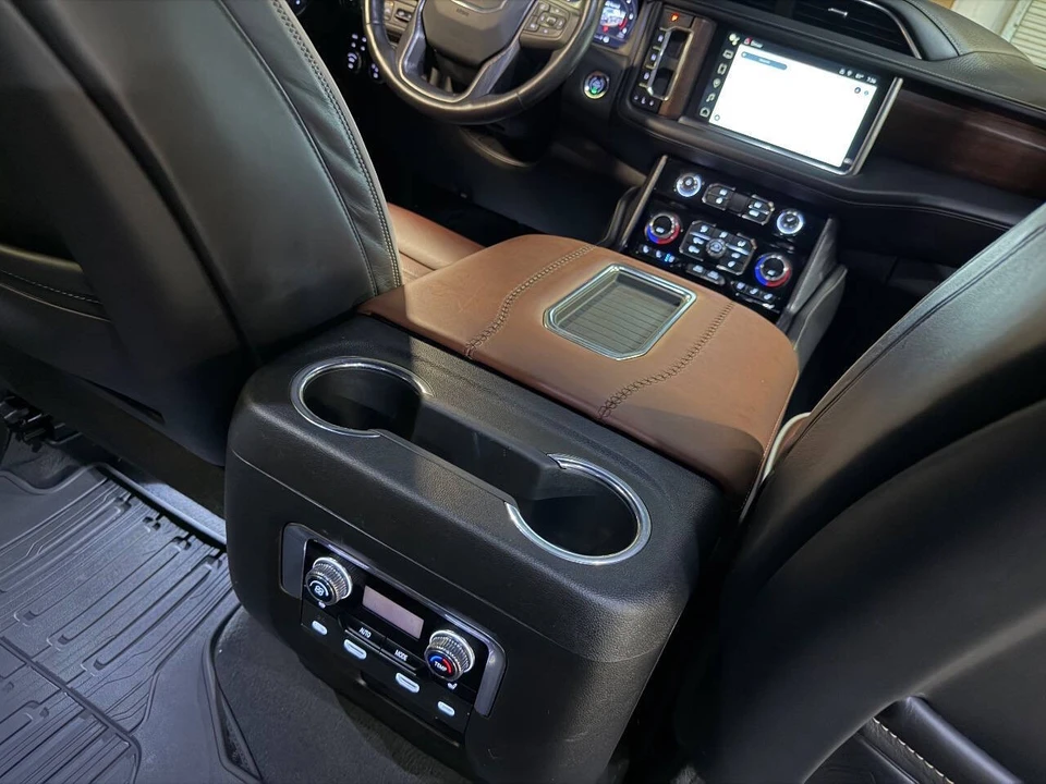 2023 GMC Yukon 5th Gen - Image 8 of 12
