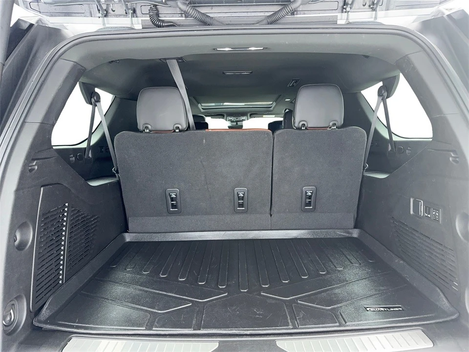 2023 GMC Yukon 5th Gen - Image 12 of 12