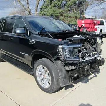 2023 GMC Yukon XL SLE 4X4