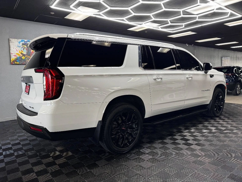 2023 GMC Yukon 5th Gen - Image 13 of 21