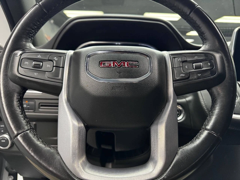 2023 GMC Yukon 5th Gen - Image 20 of 21
