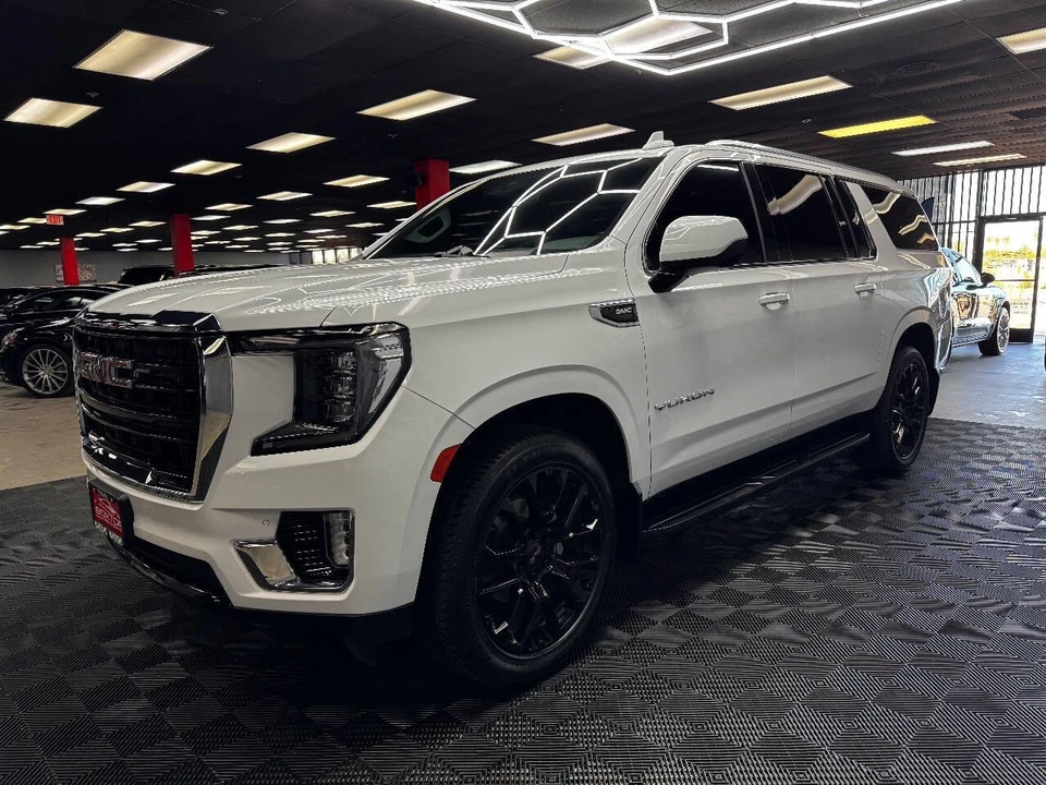 2023 GMC Yukon 5th Gen - Image 7 of 21