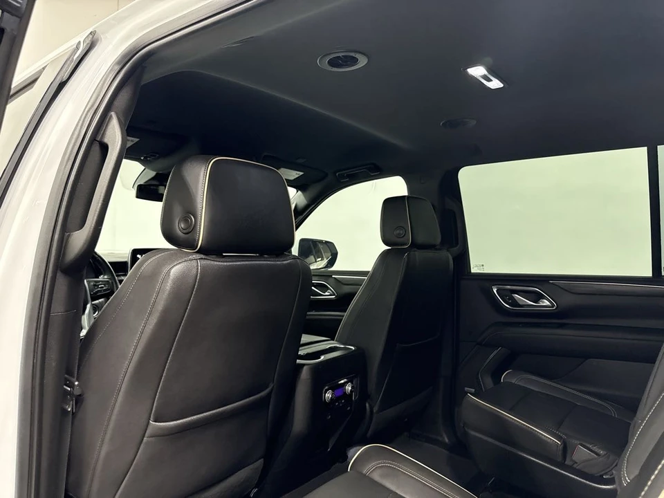 2023 GMC Yukon 5th Gen - Image 15 of 21