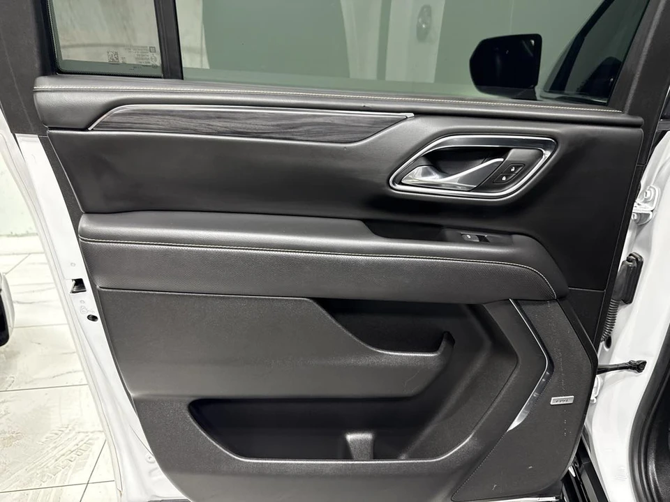 2023 GMC Yukon 5th Gen - Image 14 of 21
