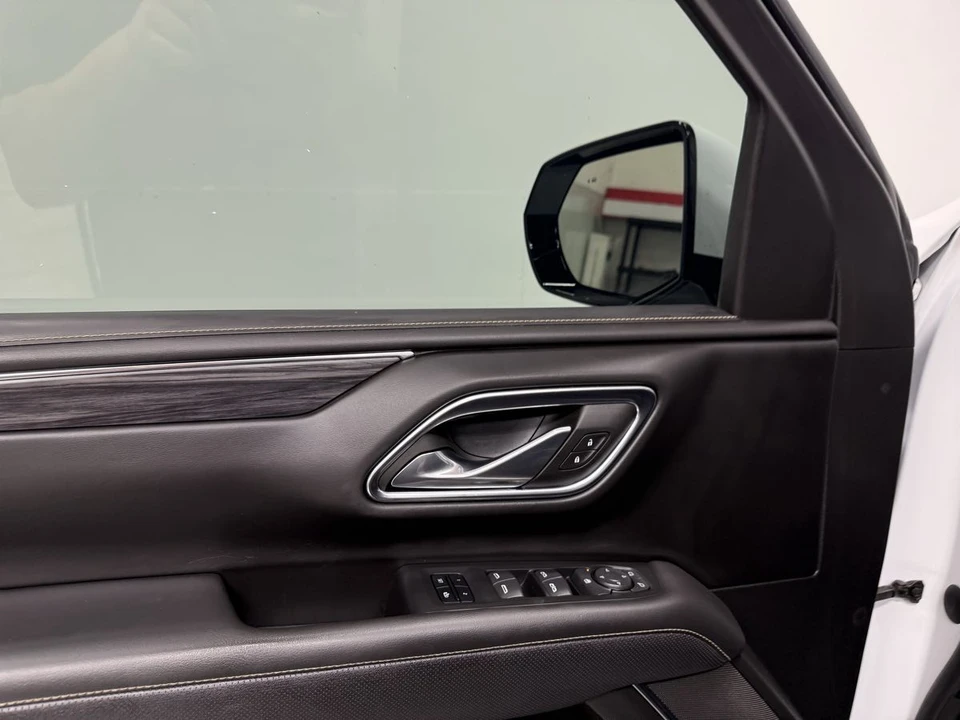 2023 GMC Yukon 5th Gen - Image 10 of 21