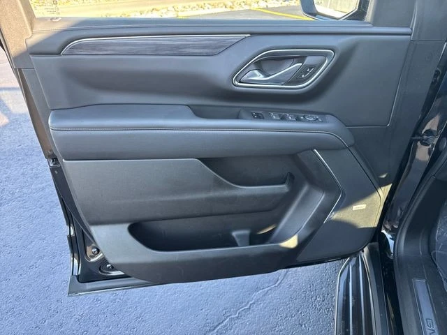 2023 GMC Yukon 5th Gen - Image 10 of 21