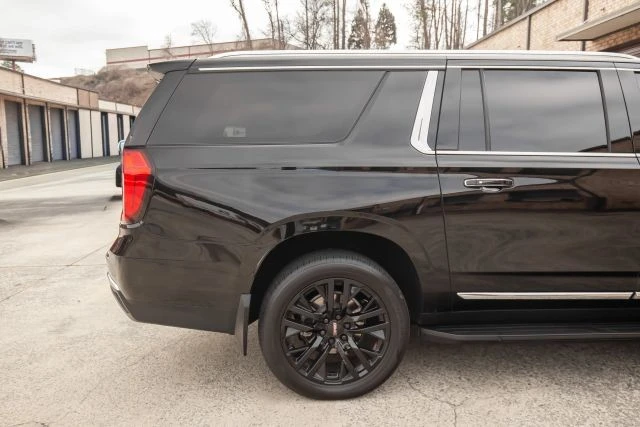 2023 GMC Yukon 5th Gen - Image 11 of 21