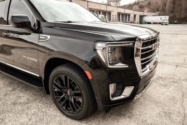 2023 GMC Yukon 5th Gen - Image 15 of 21