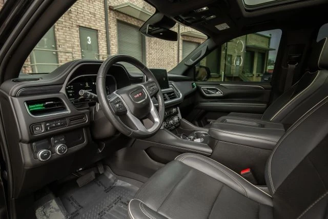 2023 GMC Yukon 5th Gen - Image 19 of 21