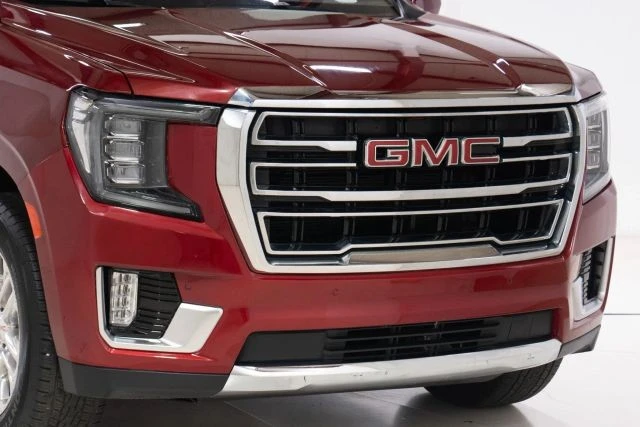 2023 GMC Yukon 5th Gen - Image 11 of 12
