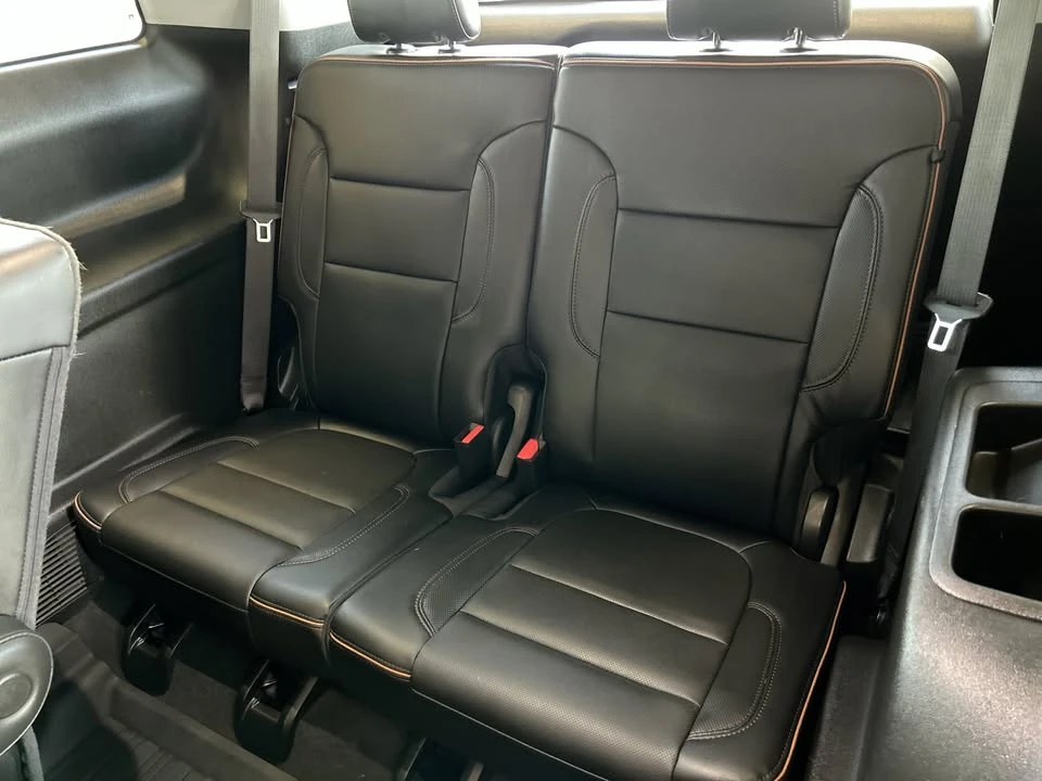 2023 GMC Acadia - Image 15 of 16