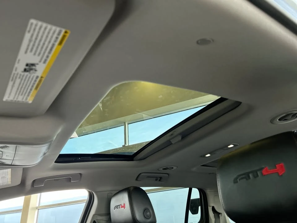 2023 GMC Acadia - Image 10 of 16