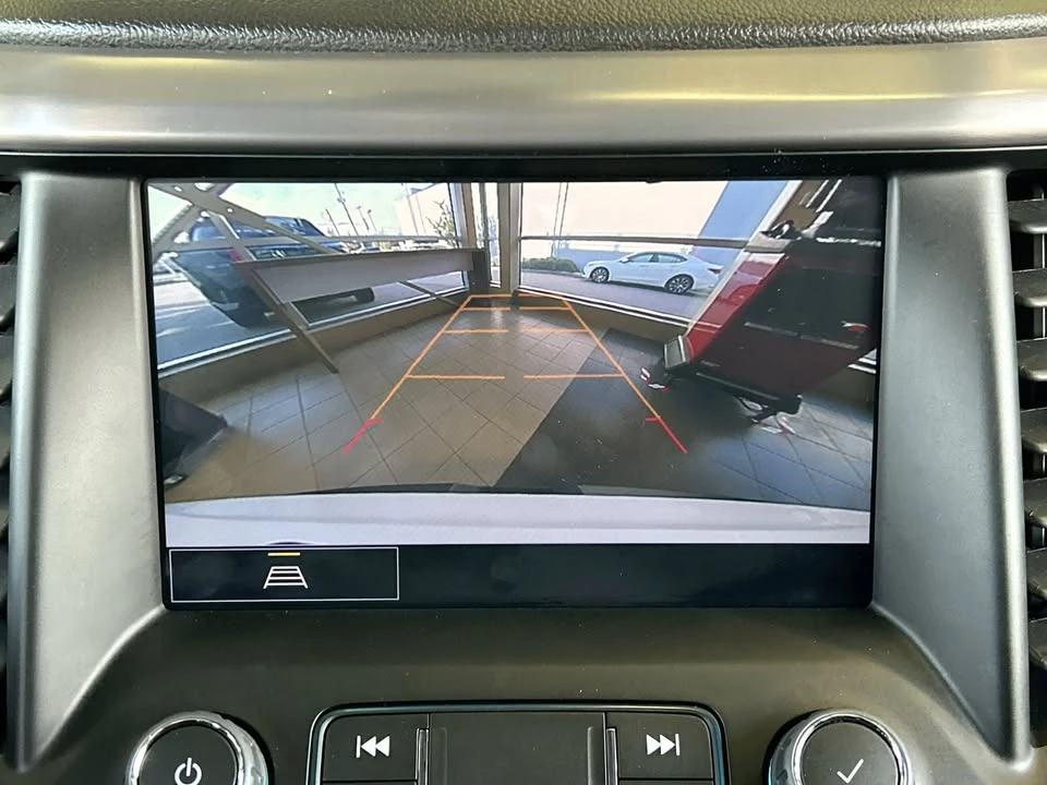 2023 GMC Acadia - Image 9 of 16