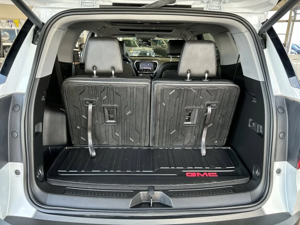 2023 GMC Acadia - Image 16 of 16