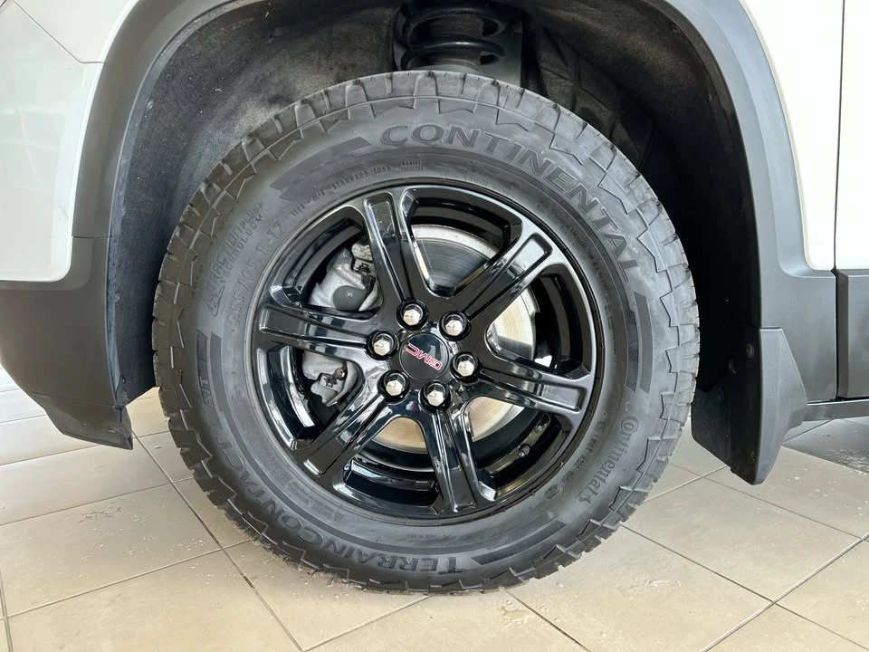 2023 GMC Acadia - Image 3 of 16