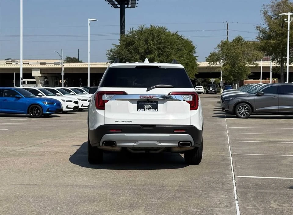 2023 GMC Acadia - Image 5 of 9
