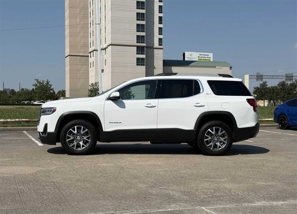 2023 GMC Acadia - Image 3 of 9