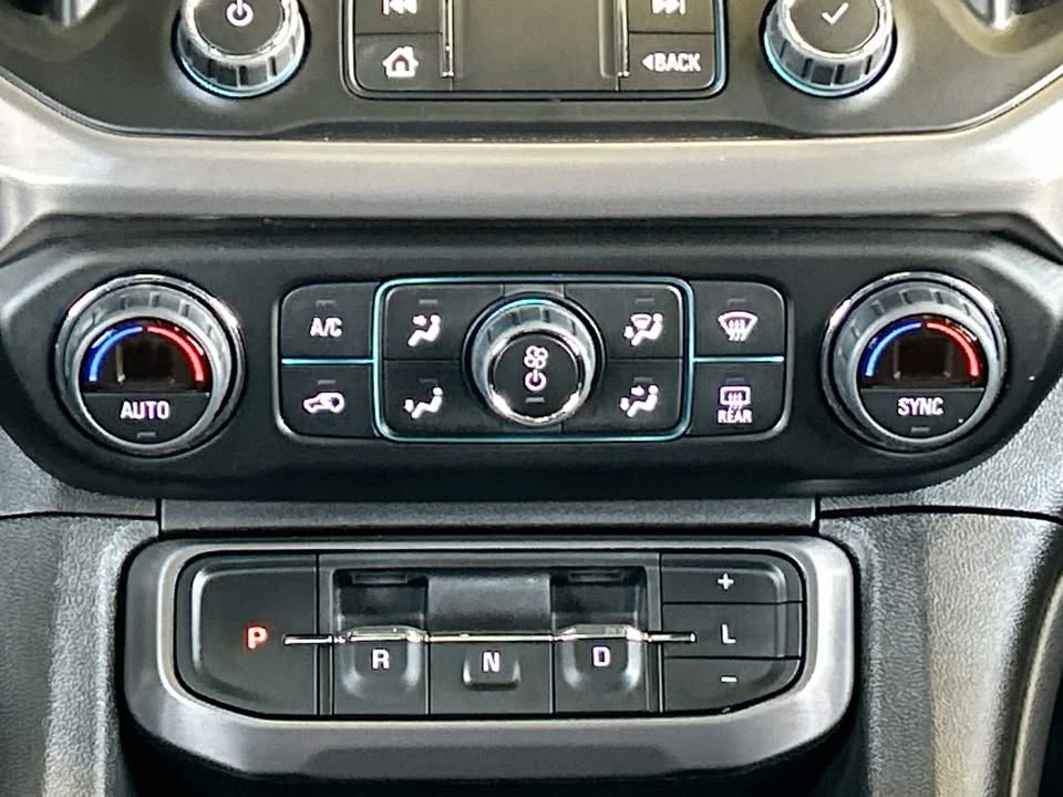 2023 GMC Acadia - Image 7 of 16