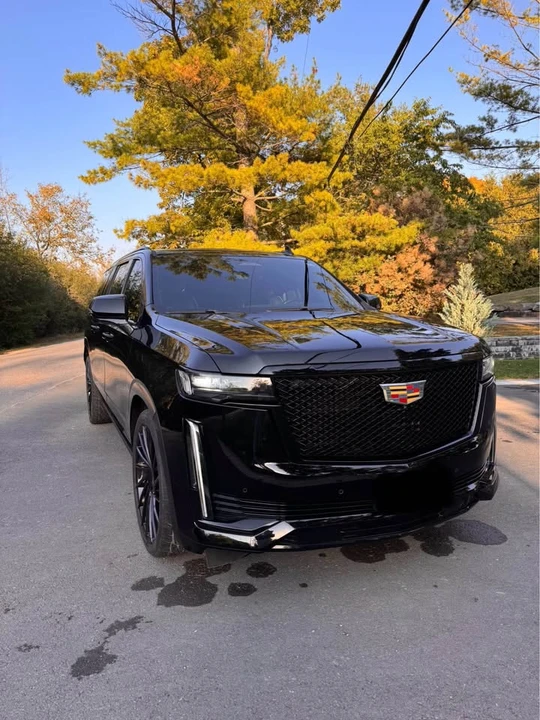 2023 Cadillac Escalade 5th Gen - Image 10 of 10