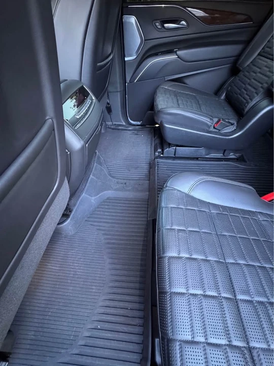2023 Cadillac Escalade 5th Gen - Image 7 of 10