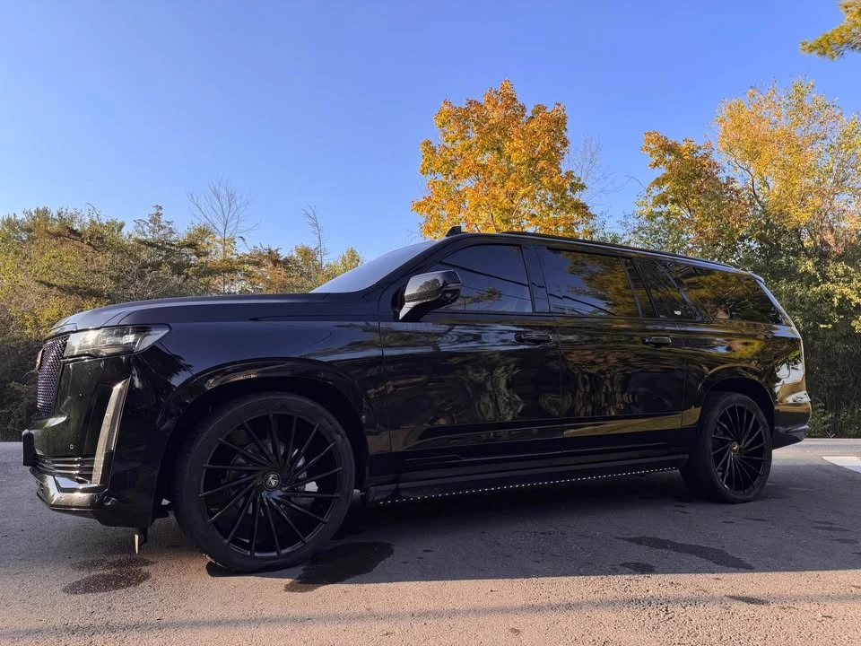 2023 Cadillac Escalade 5th Gen - Image 2 of 10