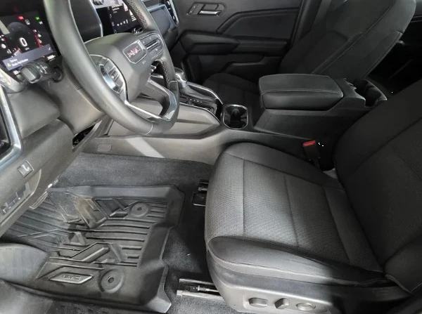 2023 GMC Canyon - Image 9 of 10