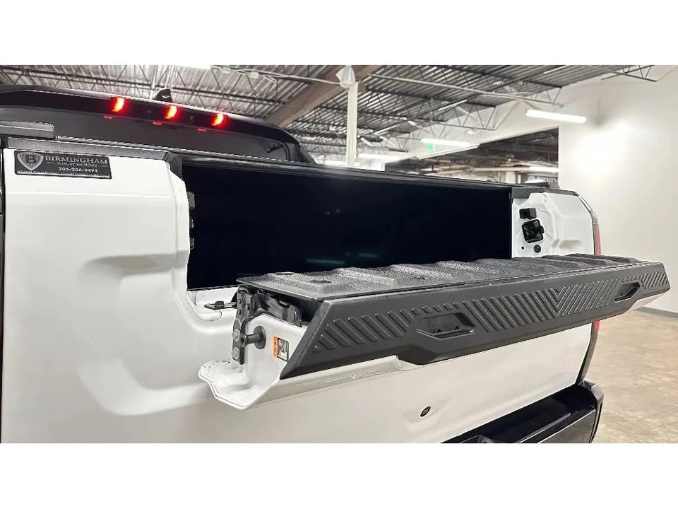 2023 GMC Hummer EV - Image 12 of 20