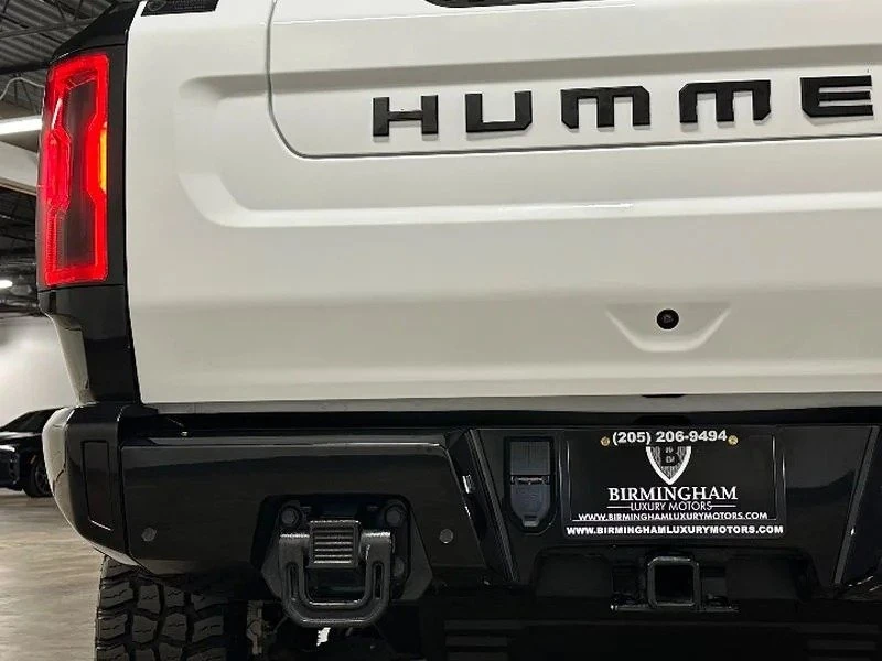 2023 GMC Hummer EV - Image 13 of 20