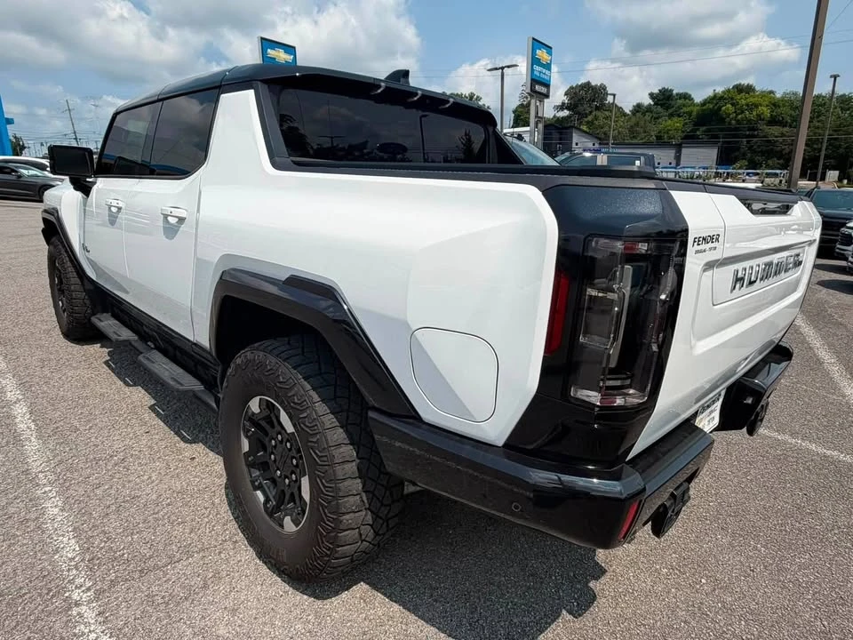 2023 GMC Hummer EV - Image 20 of 20