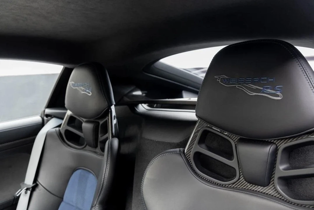 2023 Porsche 718 Cayman GT4 RS - Image 5 of 6